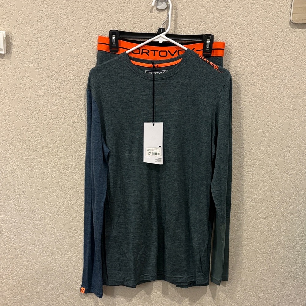 NWT Men's Medium Ortovox Merino Wool Thermal Set - Long Sleeve Shirt & 3/4 Pants